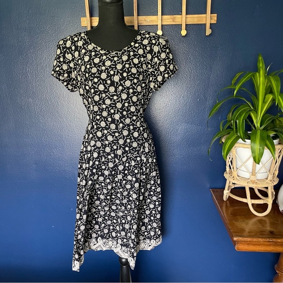 Vintage 90s Drop Waist Black Print Cottage Dress - Size 12 - Picture 3 of 9